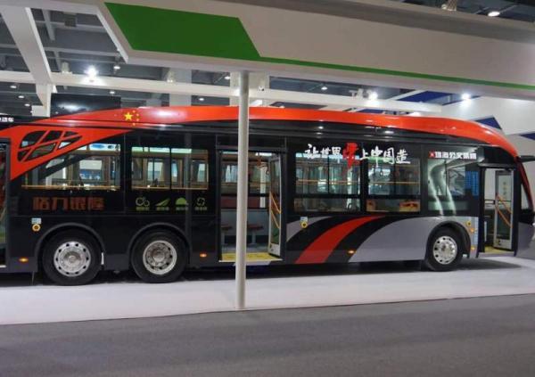 董明珠造車夢(mèng)還在繼續(xù)：“格力銀隆”大巴亮相