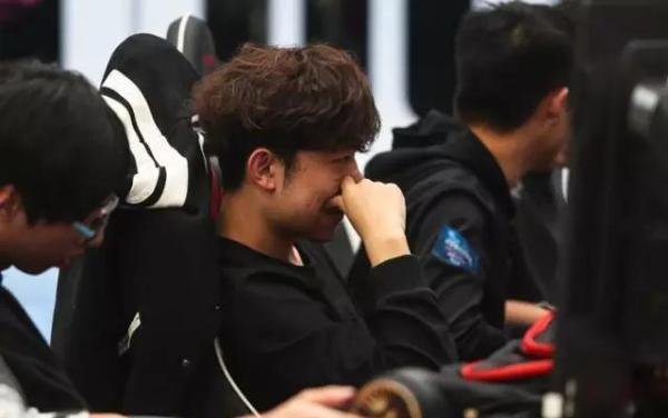 探秘國內(nèi)首家電競學院：學生大多都是富二代，父母寵愛