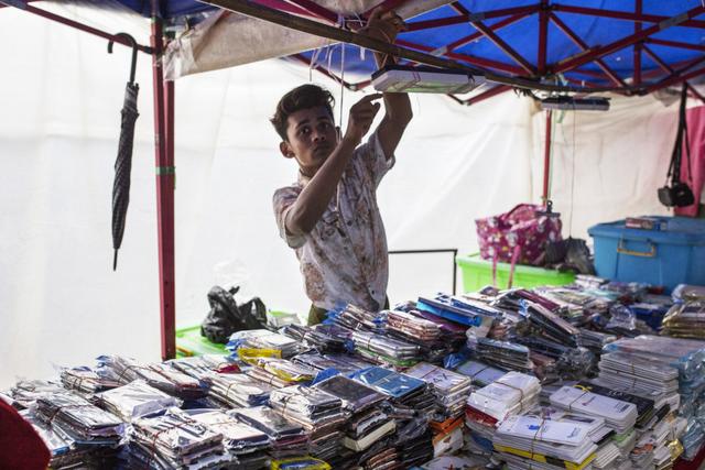 5000萬緬甸人第一次用上互聯(lián)網(wǎng)，接下來的事無語了 | 譯站