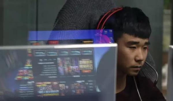 探秘國內(nèi)首家電競學院：學生大多都是富二代，父母寵愛