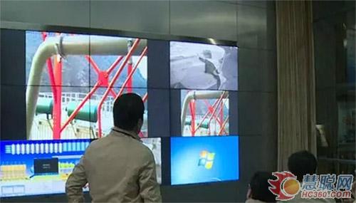 南方路機(jī)互聯(lián)網(wǎng)云平臺(tái)監(jiān)控現(xiàn)場(chǎng)