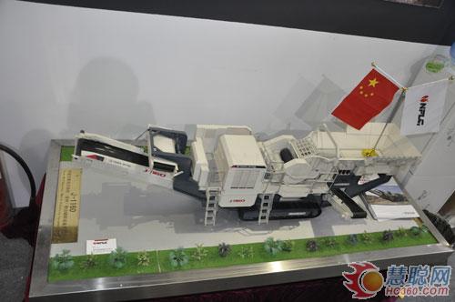 南方路機(jī)產(chǎn)品模型