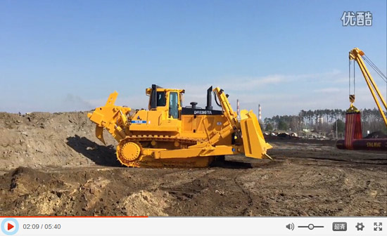 跟隨記者 觀摩柳工銳斯塔推土機工作演示