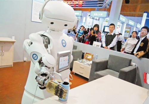 突破兩大技術(shù)難關(guān) 服務(wù)機(jī)器人迎來(lái)多樣化發(fā)展機(jī)遇期