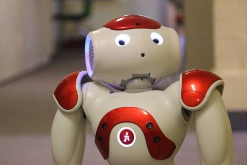 產(chǎn)學(xué)研有機融合 中國機器人產(chǎn)業(yè)前景可期