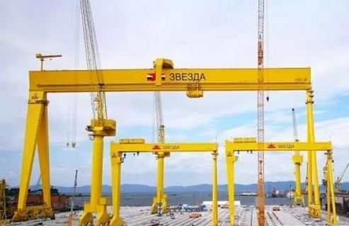 繼英國(guó)航母之后 中國(guó)龍門吊又將幫助該大國(guó)造大船