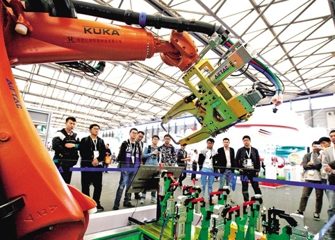 我國連續(xù)4年成為全球第一大工業(yè)機(jī)器人市場
