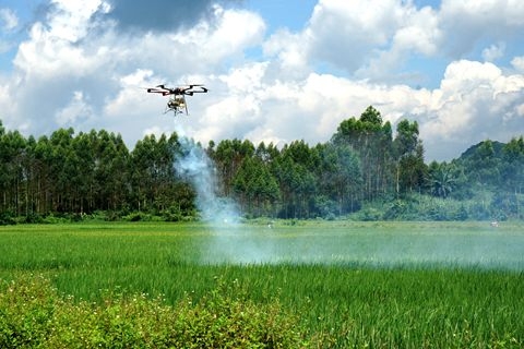 大疆聯(lián)手中化 推動(dòng)無(wú)人機(jī)飛防服務(wù)標(biāo)準(zhǔn)化