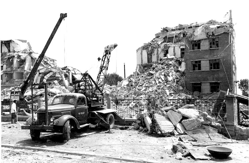 【流金歲月】新中國(guó)第—臺(tái)5噸汽車起重機(jī)在這里誕生